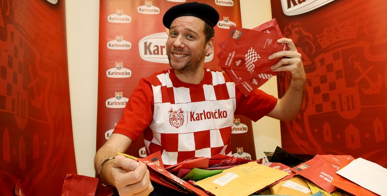 karlovacko - Luka Bulic izvlaƒi dobitnike 3