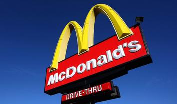 mcdonalds-znak-midi