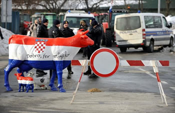mljekari-prosvjedi-veljaca-2012-midi