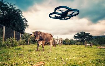 nove-tehnologije-poljoprivreda-dron-midi
